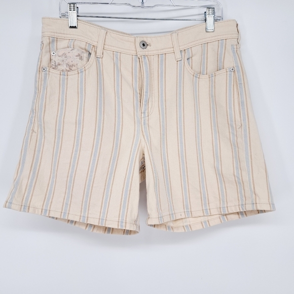Anthropologie Pilcro Slim Boyfriend Striped Mixed Media HI Rise Shorts - Picture 2 of 10